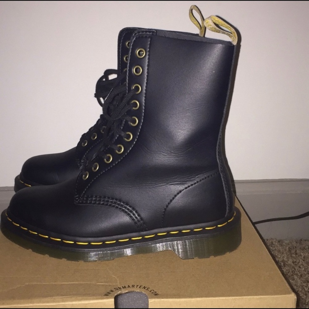 Dr. Martens Vegan 1460 Black Combat Boots